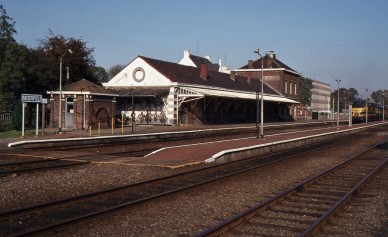 Neerpelt - SNCB K04475-09 (1).jpg